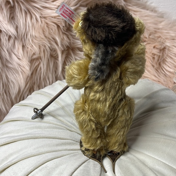 STEIFF Snowshoeing Bear - Picture 4 of 8